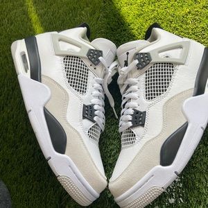 Jordan 4 military black size 9.5 no box